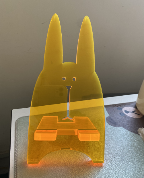 橙动未来：激光切割的艺术之作——亚克力手机ipads支架